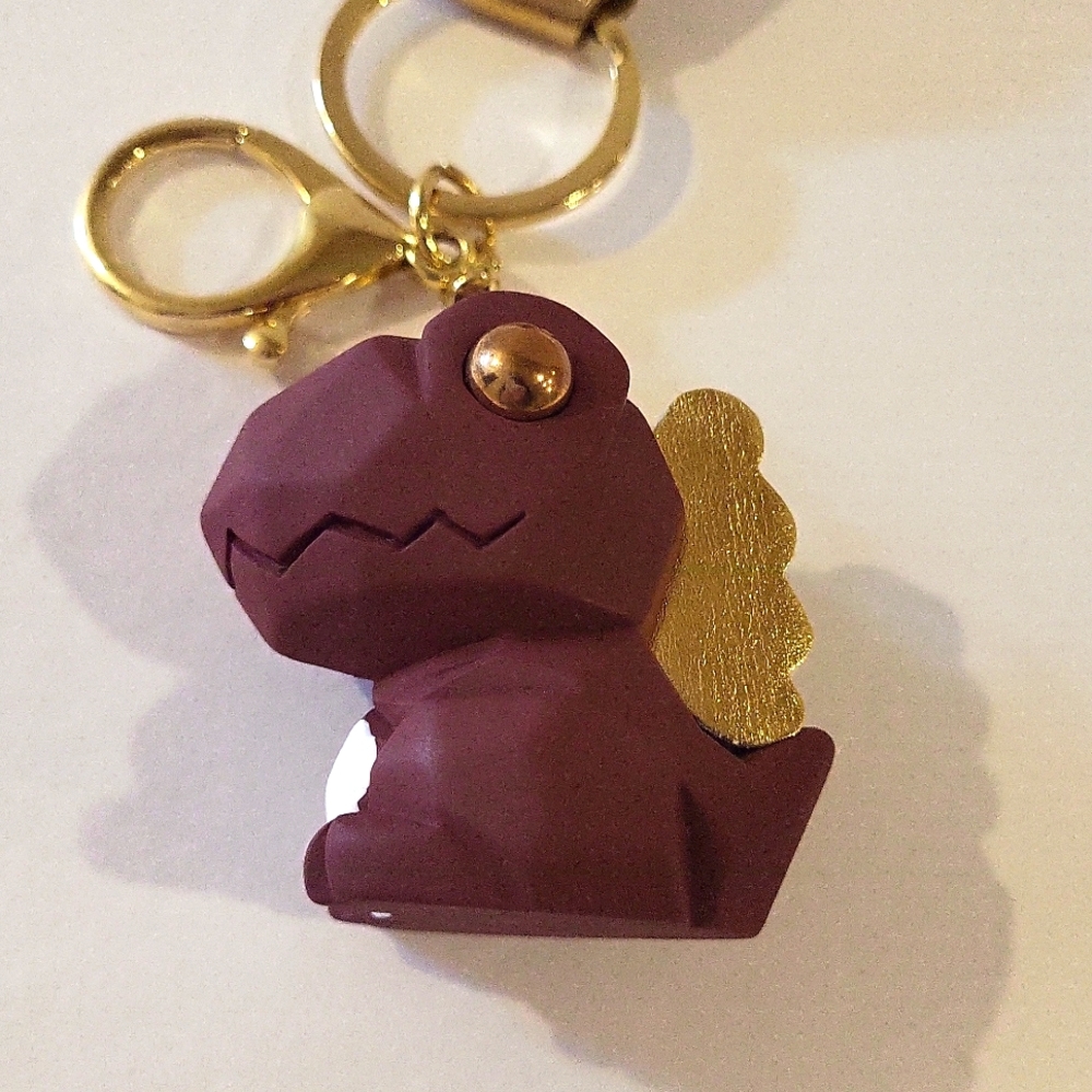 Dinosaur Keychain - Picture 3 of 3